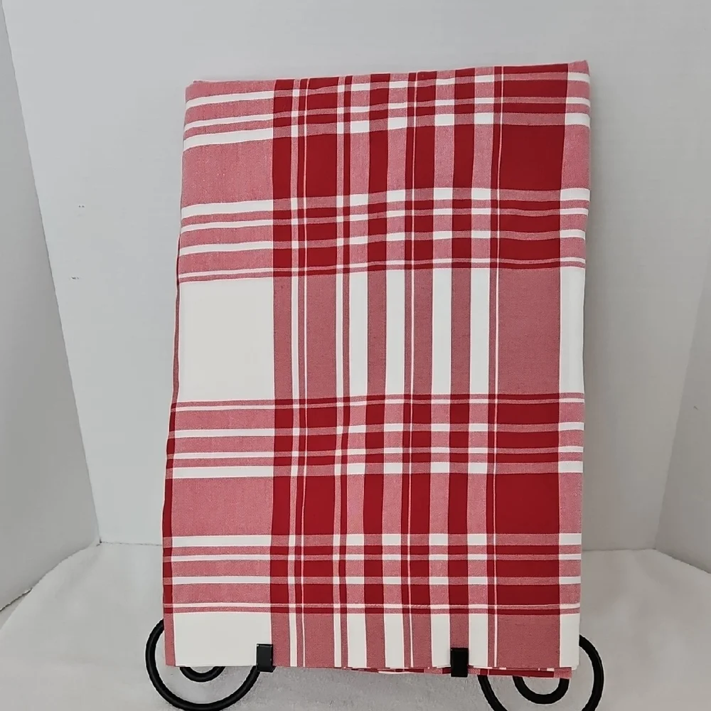 Crate&Barrel Red White Plaid Table Linen 6-x60
